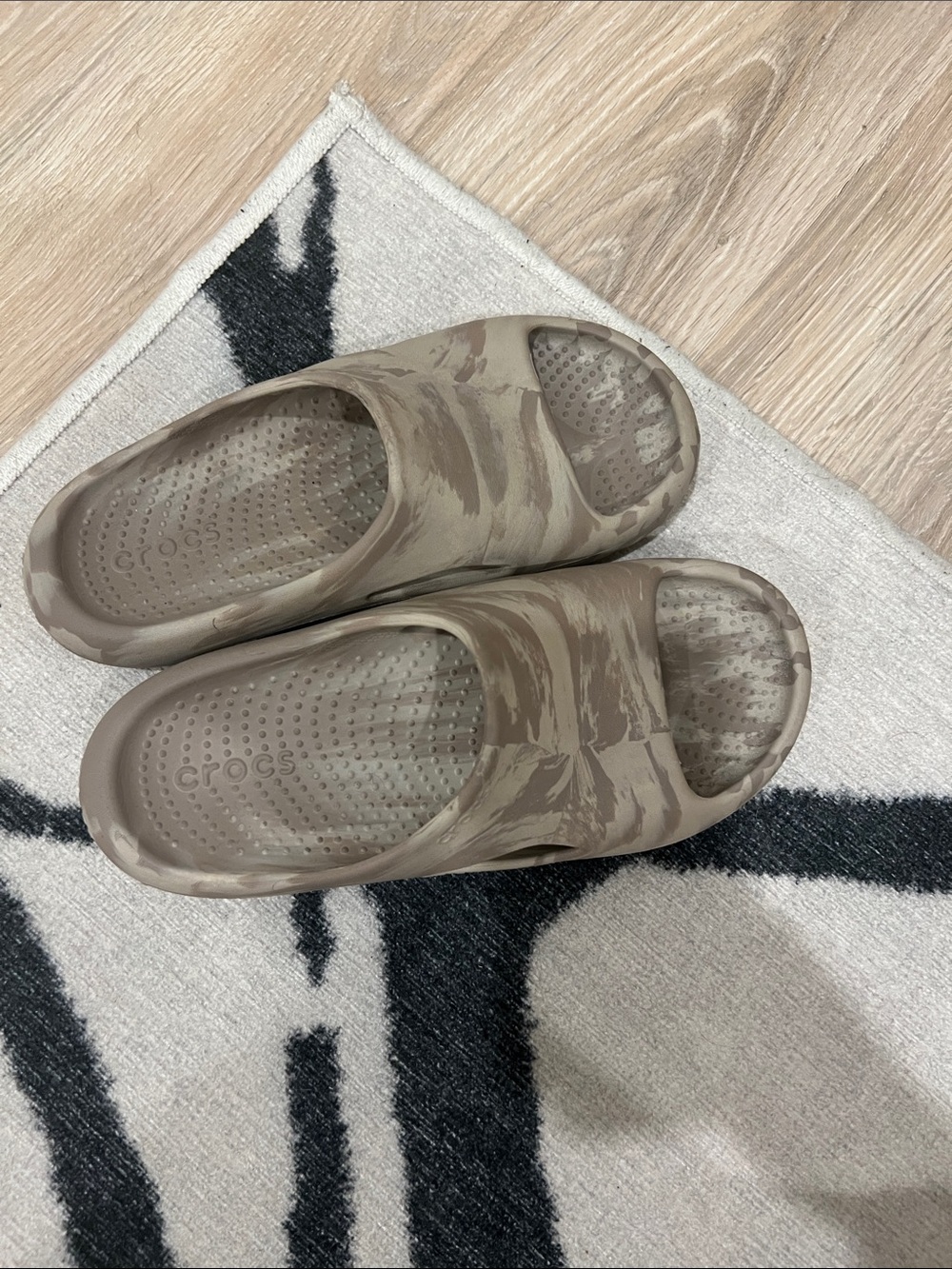 CROCS Beige/Tan Classic Slide Slippers